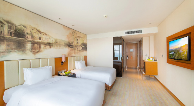 Junluxe Hotel Guangzhou Science City-Free Shuttle Bus Service to Guangzhou Canton Fair
