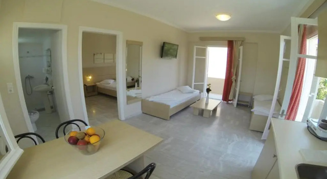 Апартаменты Superior Happyland Hotel Apartments
