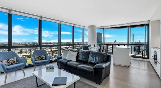 Номер Standard с 2 комнатами с балконом и с видом на залив Melbourne Lifestyle Apartments - Best Views on Collins