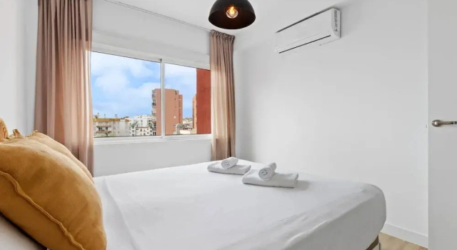 Stylish Stay With Pool & Sea Views, Забронировать Апартаменты/квартира Отели в центре Торремолинос, в центре