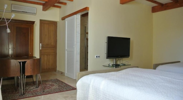 Grand Tamaris Hosting, Varaa Hotelli Arles 