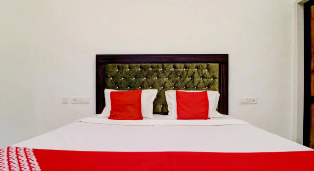 OYO 77271 Hotel Riverview, Rezervovat Hotel Patiála 