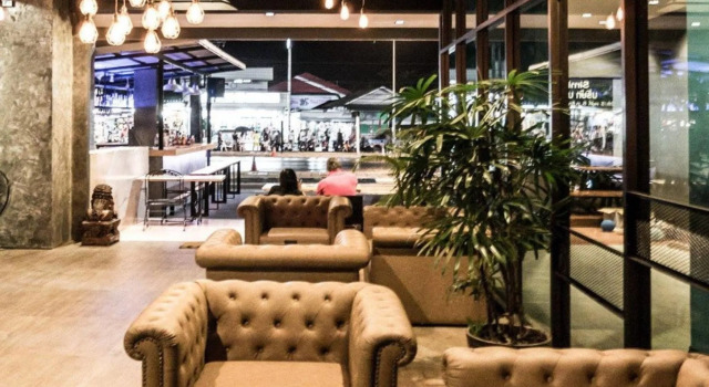 813 Khaolak Hostel, Забронировать Хостел Отели Южного Таиланда с парковкой, Парковка