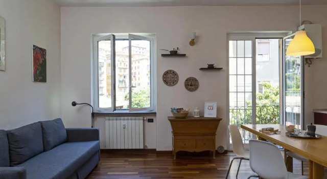 Апартаменты Sunny apartment over the harbor
