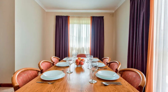 Villa Gardenia - 5 Bedroom Holiday Villa With Pool