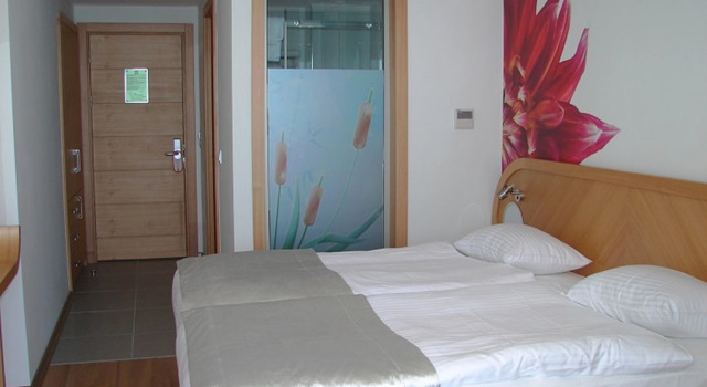 Sunrise Hotel