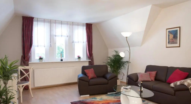 Апартаменты Hotel Villa am Kurpark