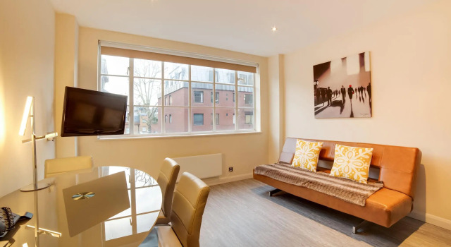 Modern Apartment in London with Sauna, Varaa Huoneisto Asunnot kohteessa Merseyside, Huoneisto