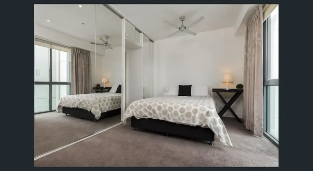 Апартаменты Executive Waterfront  by Gold Star Stays