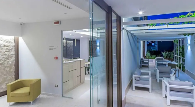 Hangar Hotel, Prenota Hotel Teverola Campania