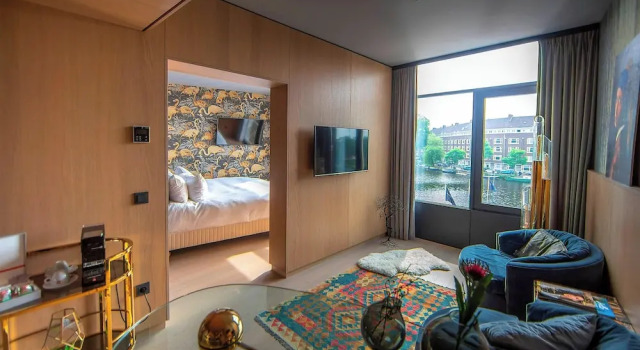 Номер Standard c 1 комнатой с видом на канал Apollo Hotel Amsterdam, a Tribute Portfolio Hotel
