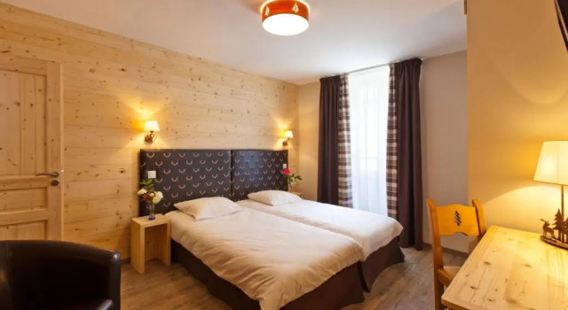 Номер Comfort Logis Hôtel LBB - les 2 lacs