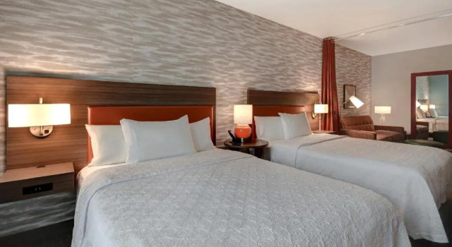 Четырёхместный люкс Home2 Suites by Hilton Troy