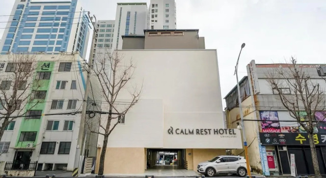 Gwanganli Calm Rest Hotel, Reserva ahora Hotel Suyeong-Gu Busán, cerca de Monasterio de Boriam