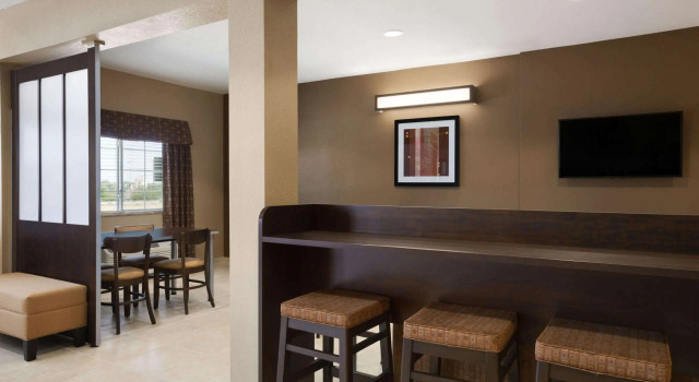 Microtel Inn & Suites Pleasanton, Reserva ahora Hotel Pleasanton Texas