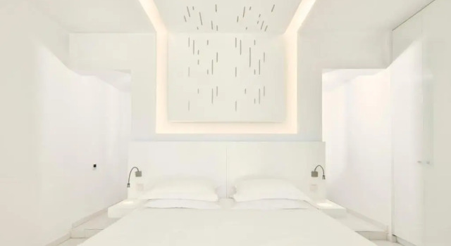 Люкс So White Beach Resort