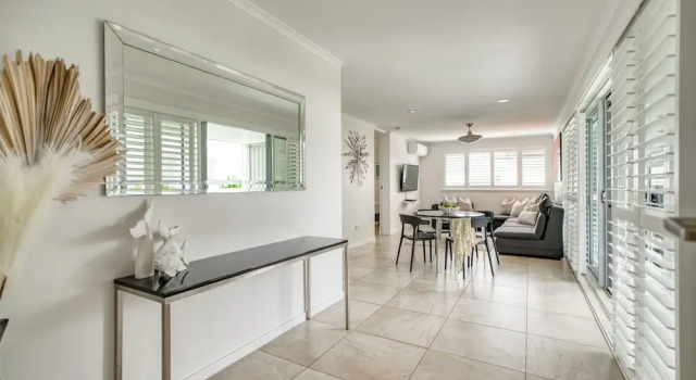 Апартаменты c 1 комнатой с балконом и с видом на бассейн Jacaranda Noosa