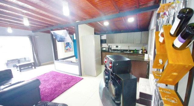 Номер Luxury $ PROMO $ Big Rooftop Apt 10 BDRM w/Pool @Poblado