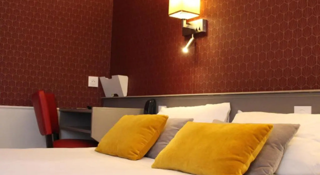 Номер Economy Hôtel Crocus Caen Mémorial