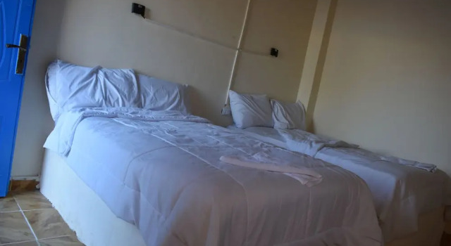 El Kamel Safari, Prenota Hotel Al Bawiti Giza Governorate