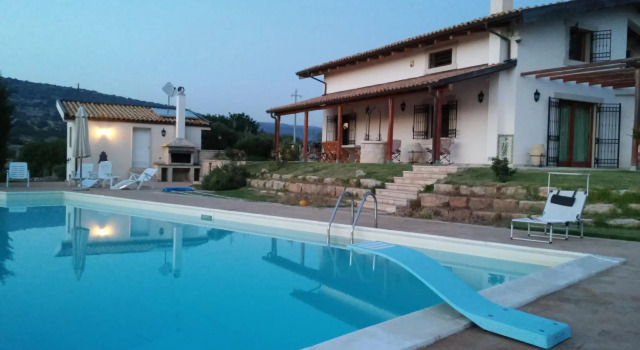 Studio Apartment In Countryside Villa With Pool, Book Apartment Hotels in Sicily with Parking, Parking