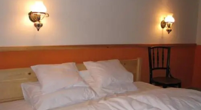 Nyitott Kapu Vendégház, Book Hotel Billige hoteller i Heves