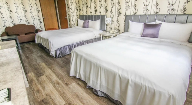 Четырёхместный номер Superior с видом на горы Sun Moon Lake Loft Inn