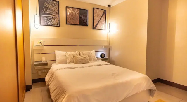 Luxury Cozy Stylish Loft in Makati, Забронировать Отель Макати 