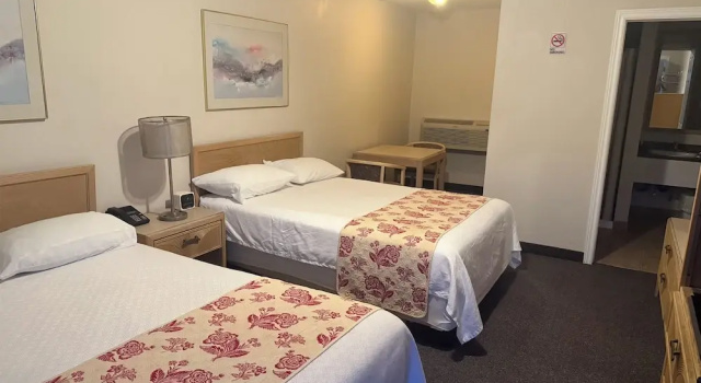 Номер Deluxe Country Inn Motel