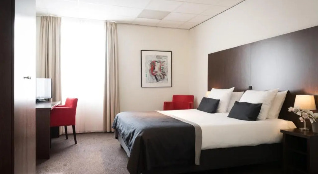 Двухместный номер Deluxe Sandton Eindhoven Centre - hotel Eindhoven city centre with private parking