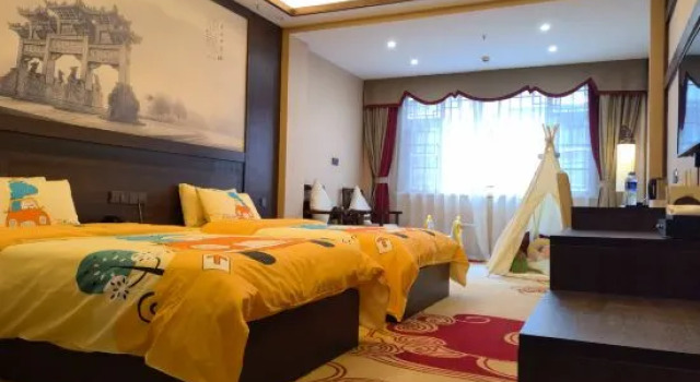 Семейный тент Runhe Hall Hotel