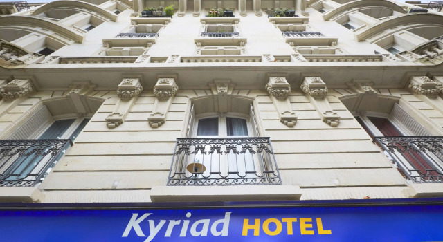 Kyriad Paris 18 - Porte de Clignancourt - Montmartre