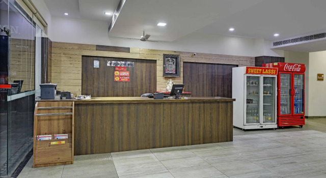 Hotel Highway king Behror, Забронировать Отель Недорогие отели штата Раджастхана, недорого