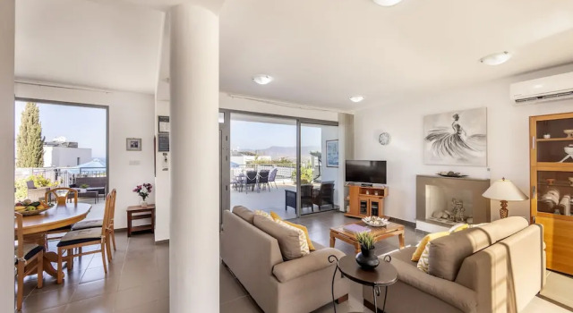 Lenias Sea View Villa, Prenota Villa Hotel a Neo Chorio con parcheggio, Parcheggio