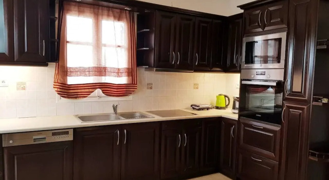 Семейный коттедж Antonis House
