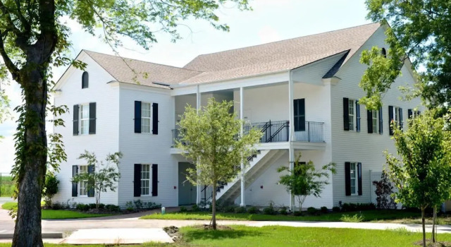 Четырёхместный номер Standard Nottoway Plantation Resort