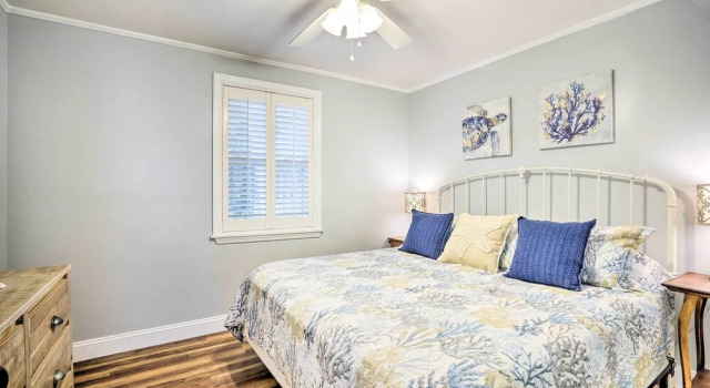 Beachy Isle of Palms Home: 1 Block to Coast!, Забронировать Дом для отпуска Виллы Южной Каролины, Вилла