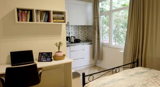 2BR and 2bath balcony apt in heart of isatanbul #3, Забронировать Апартаменты/квартира Апартаменты Стамбула, рядом с Улица Истикляль, Апартаменты/квартира