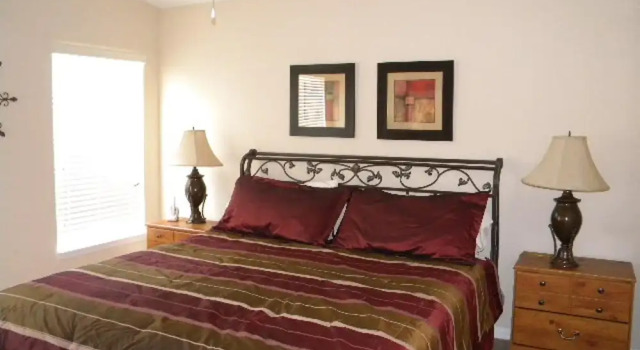 Keyvilla The Disney Retreat 5 bed Pool Home, Забронировать Апартаменты/квартира Отели Давенпорт с парковкой, Парковка
