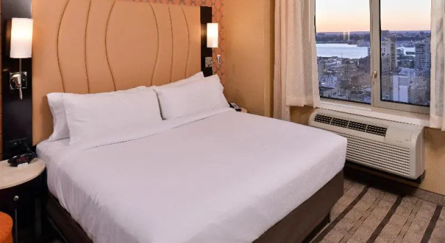 Номер Standard Holiday Inn New York City - Times Square by IHG