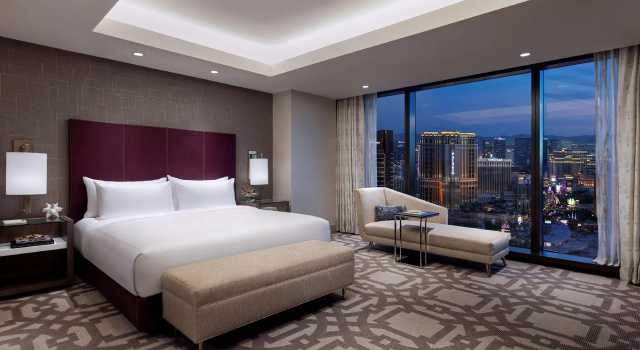 Двухместный люкс c 1 комнатой с видом на город Crockfords Las Vegas, LXR Hotels & Resorts at Resorts World