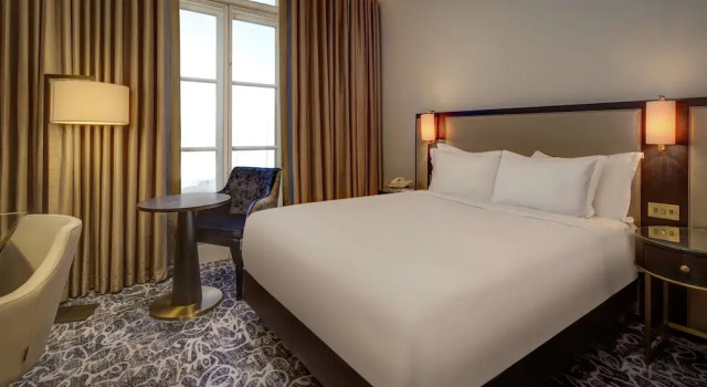 Люкс Bloomsbury Hilton London Euston