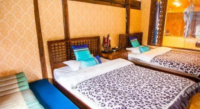 Ayuthaya Guest House, Забронировать Гостевой дом Лицзян Юньнань, рядом с Улица Сквер-стрит Древнего города Даянь