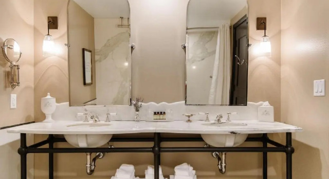 Четырёхместный номер Classic The Charmant Hotel