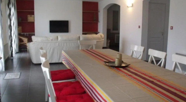 Bella Casa, Rezerwuj Hotel Aigremont Gard