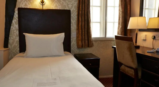 Одноместный номер Standard Ye Olde Talbot Hotel by Greene King Inns