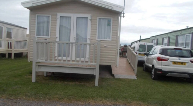 3 bed Caravan Abergel