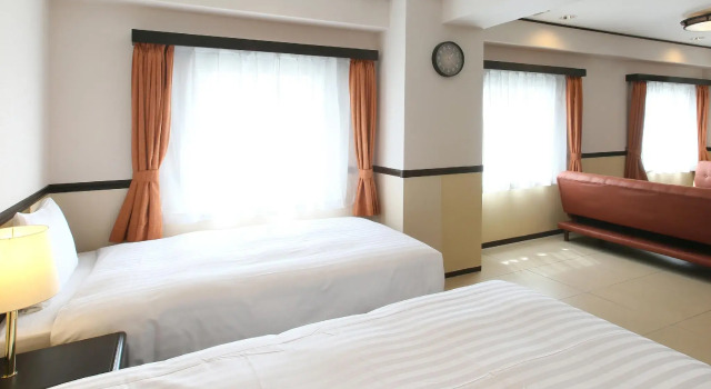 Toyoko Inn Okinawa Ishigaki-jima, Забронировать Отель Отели Острова Исигаки с завтраком, рядом с Городской рынок в Ишигаки, Завтраки