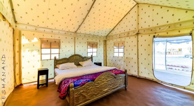Maharaja Desert Camp, Забронировать Отель Отели штата Раджастхана с парковкой, Парковка
