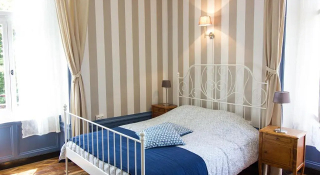 Domaine des Lilas, Rezerwuj Hotel Hotele w Puy-de-Dôme z basenem, Basen